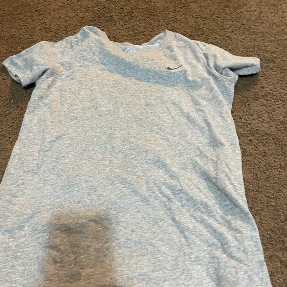 Plain Nike grey tee